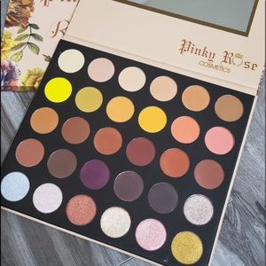 🌷Pinky Rose Cosmetics Rustic Rose Palette🌷